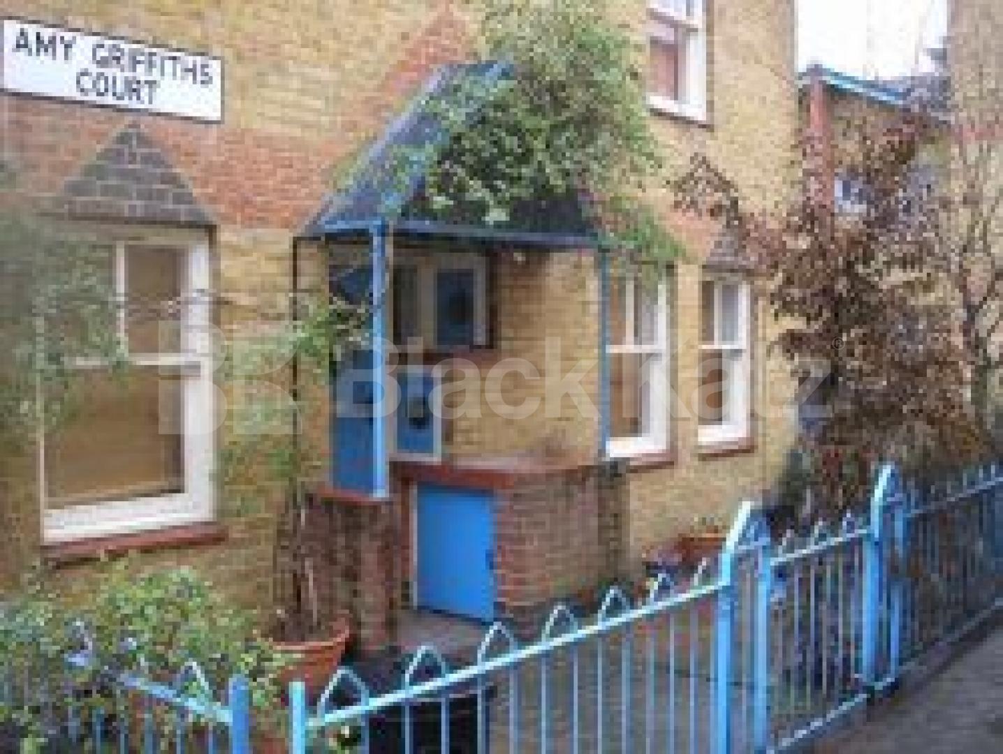 			2 Bedroom, 1 bath, 1 reception Flat			 Highcroft Road, ARCHWAY N19